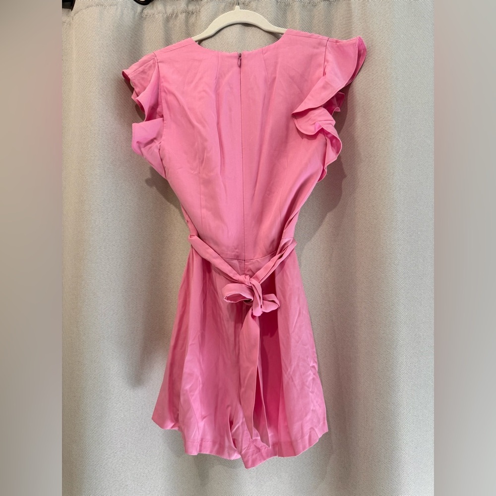 Gianni Bini Pink Romper NWT Size 2 Ruffle Sleeve V-Neck Flirty - Picture 7 of 8
